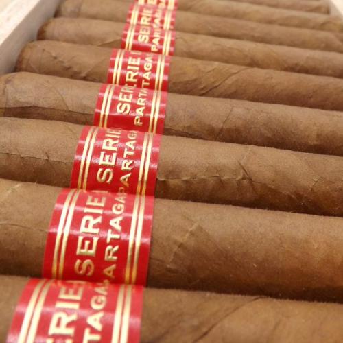 Partagas Serie D No. 5 Cigar - Box of 10