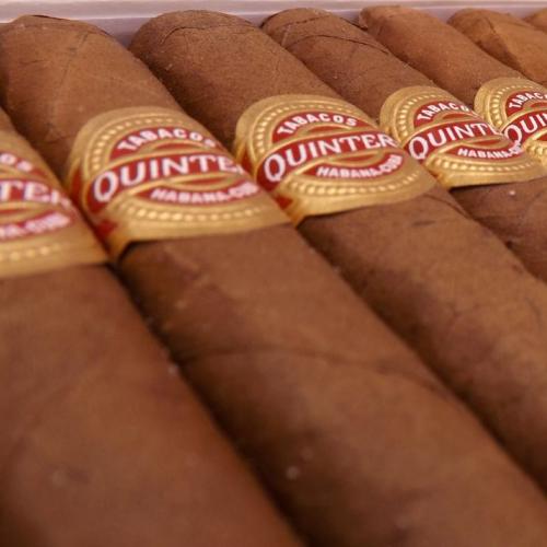 Quintero Panetela Cigar - Box of 25
